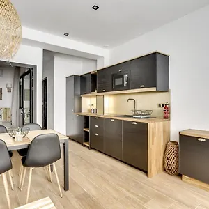 149 Christophe - Superbe A Apartment